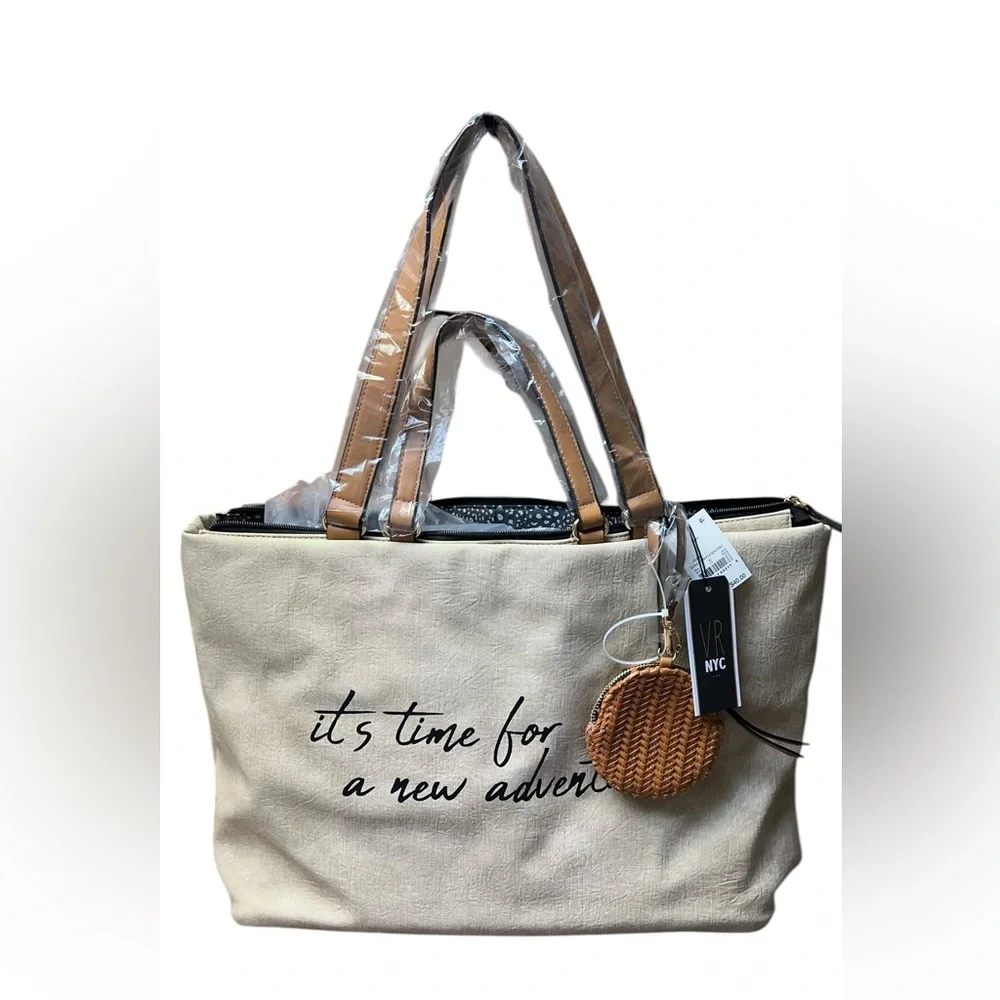 VR NYC Tote Bag Large Beige Adventure Travel Weekender w Pouch New with Tags‎